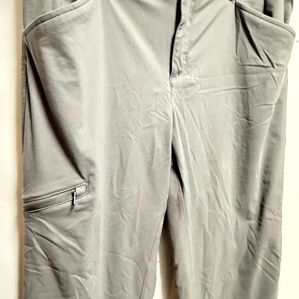 Patagonia Women's Charcoal Straight Leg Jeans Size 10 - Picture 3 of 13
